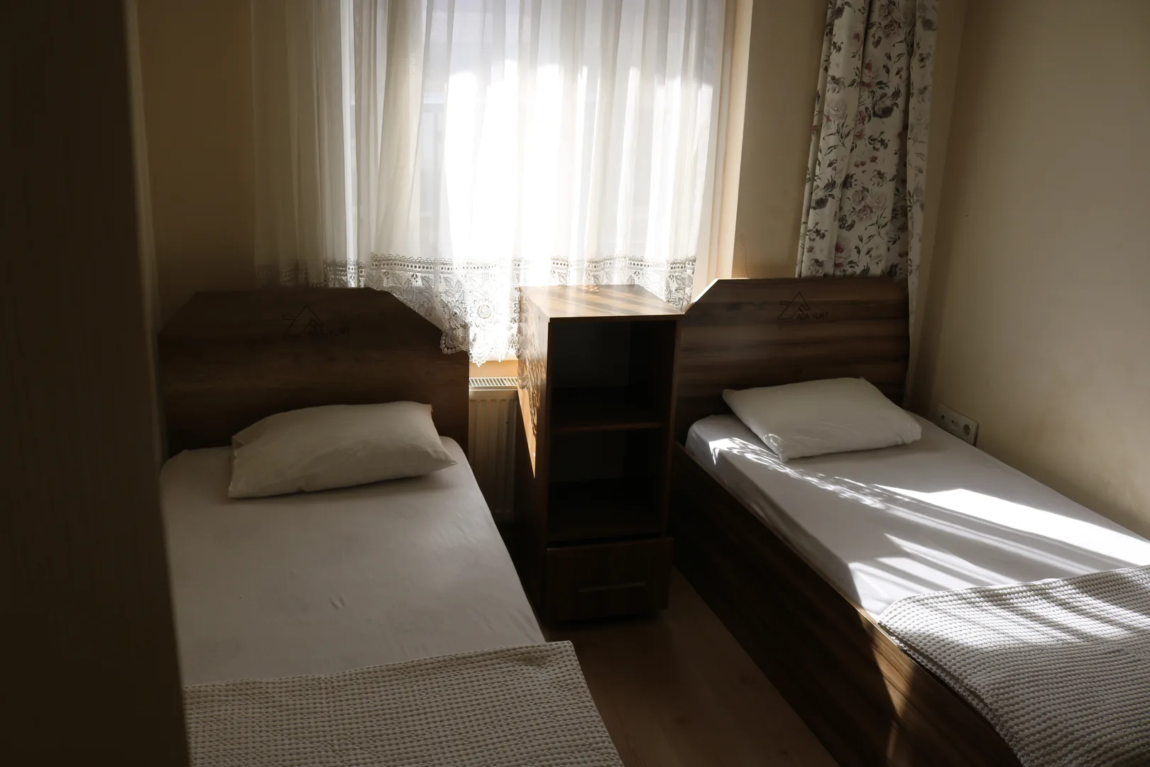Ada Yurtları - Apart daire salon görünümü